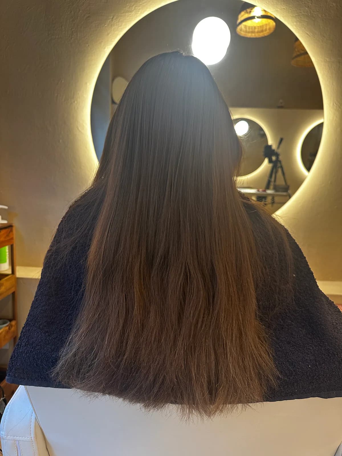 Avant une transformation blond beige dimensionnel sur une base brune à Nice